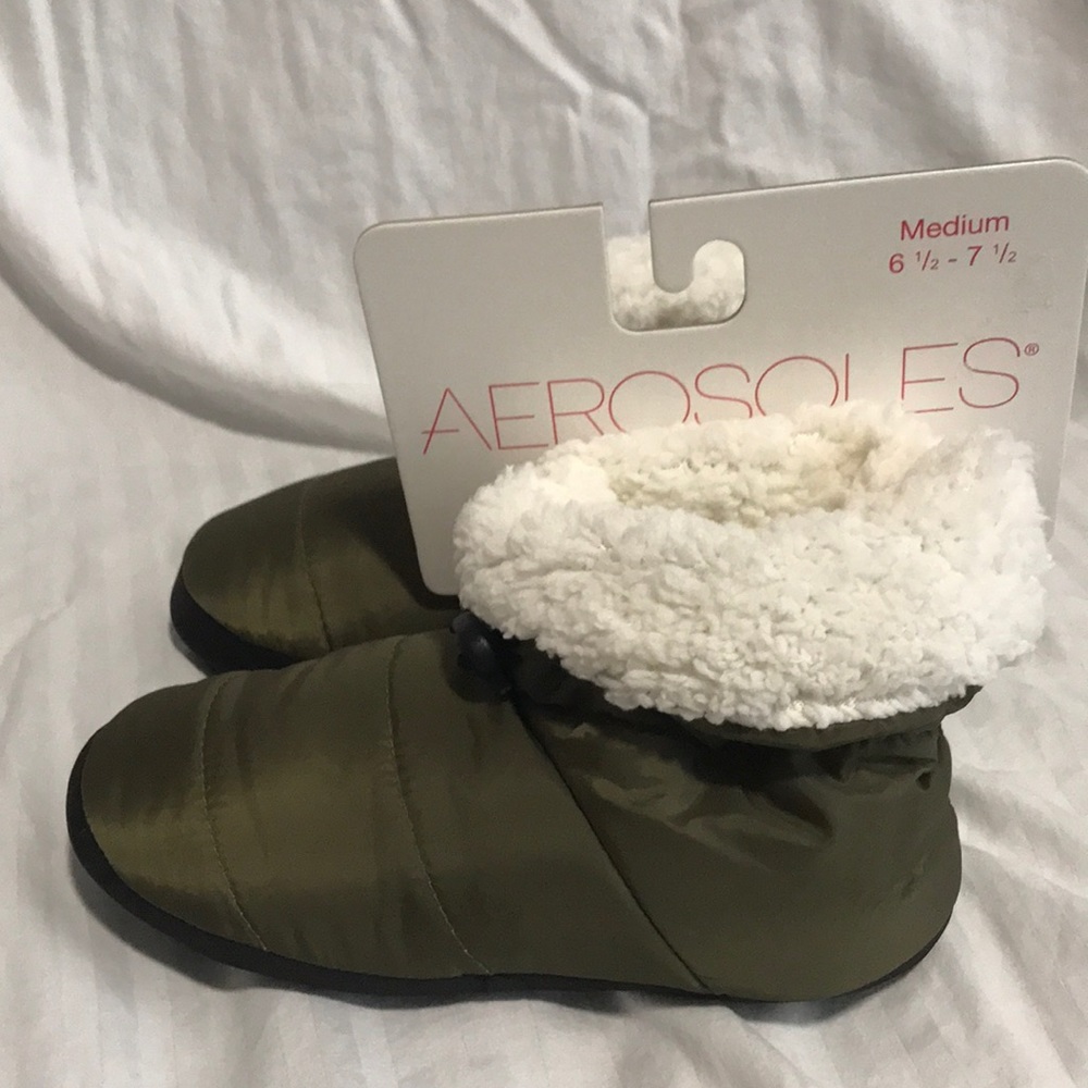Aerosols slippers. Brand new